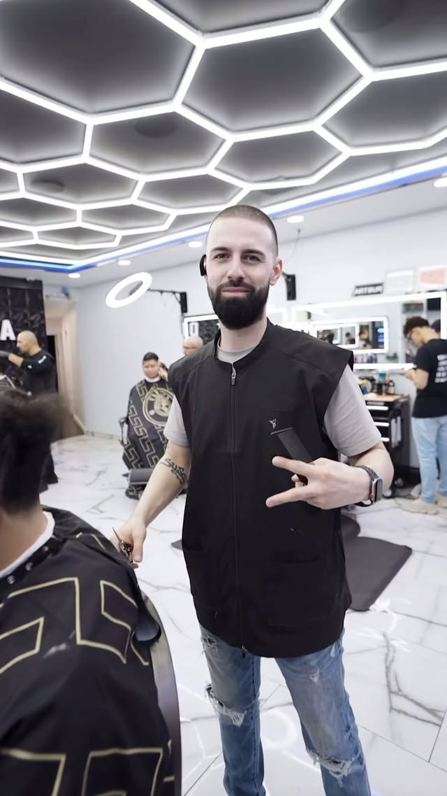 Professional holiday haircut at DIDA NYC Queens barbershop | Expert barber service and fresh cuts