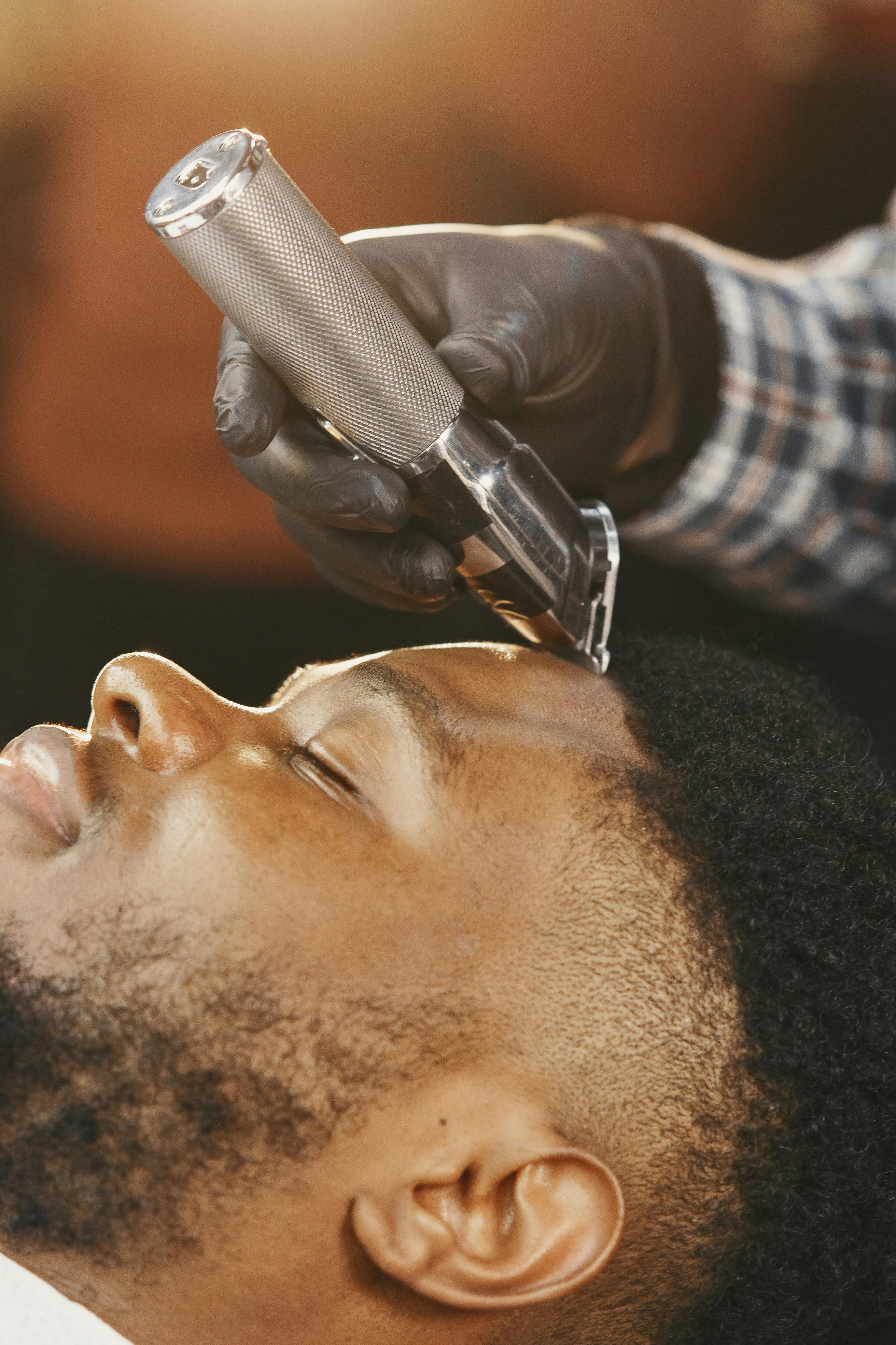 Professional shape up and line up service at DIDA Hair Studio